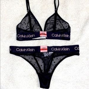 NWOT Calvin Klein Lingerie Set